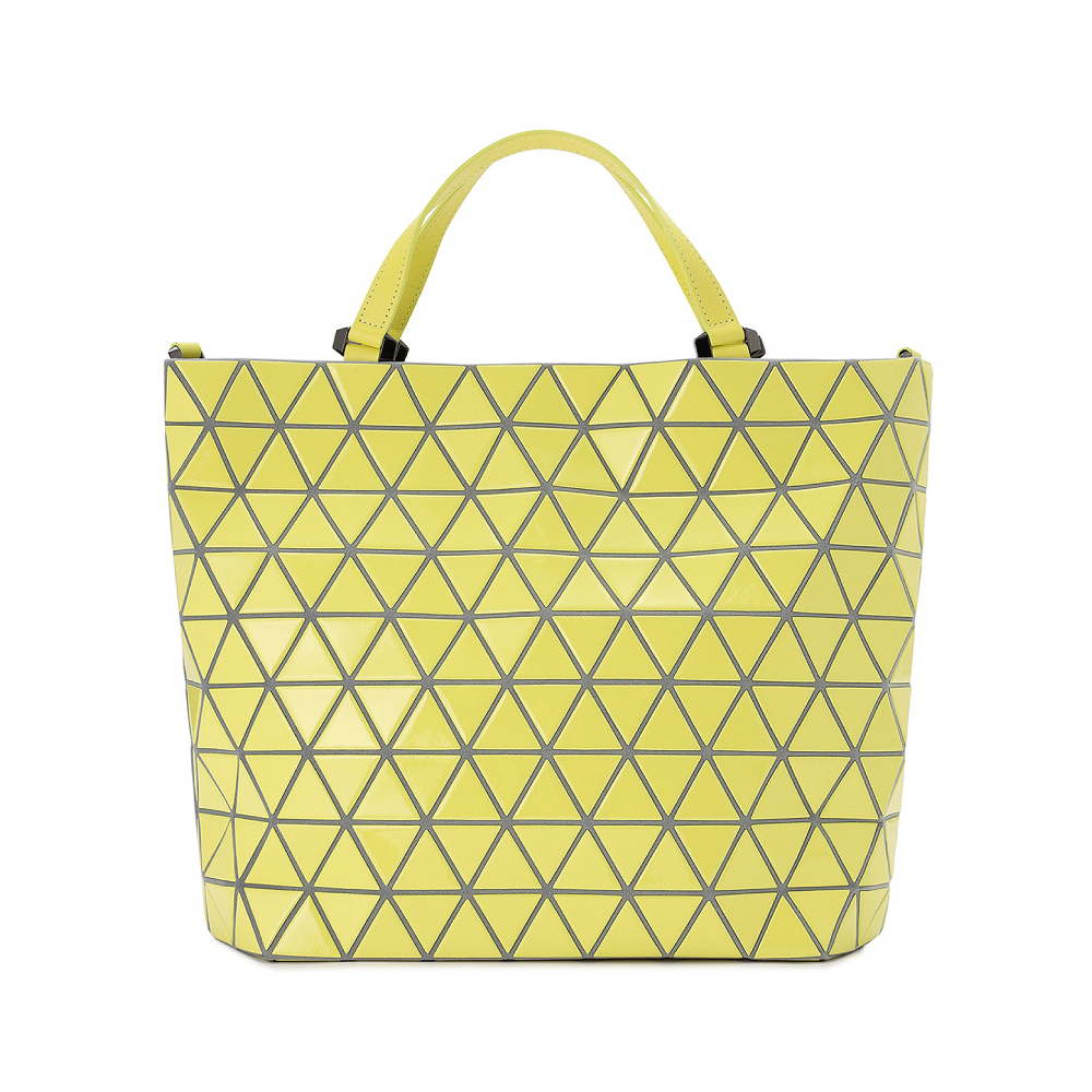 TOP | BAO BAO ISSEY MIYAKE 造形美と機能が調和した正三角形ピースの