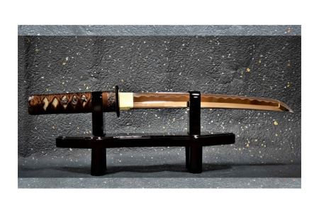 観賞用模造刀（短刀・前差し）金茶 刀掛け付 ( 濃州堂 ) | 岐阜県関市