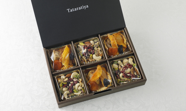 ナッツ5とフルーツ6-多々楽達屋 本社工場併設店 接待の手土産[ぐるなび]