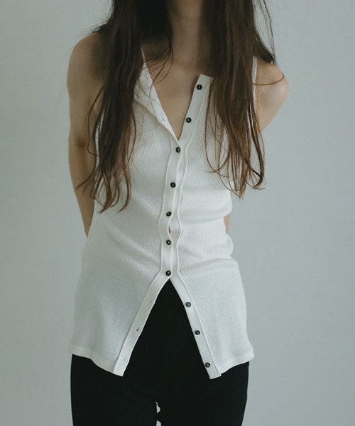 ETRE TOKYO（エトレトウキョウ）の「フロントオープンタンクトップ