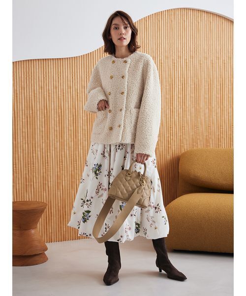 Mila Owen（ミラオーウェン）の「金釦カールファージャケット（ノー