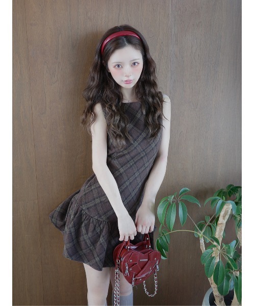 Darich（ダーリッチ）の「タータンチェックノースリミニワンピース