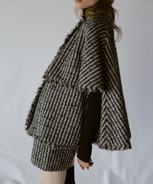 anuans（アニュアンス）の「ツイードケープジャケット（その他アウター