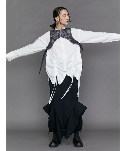 UN3D.（アンスリード）の「HEM GATHER SH / ヘムギャザーシャツ