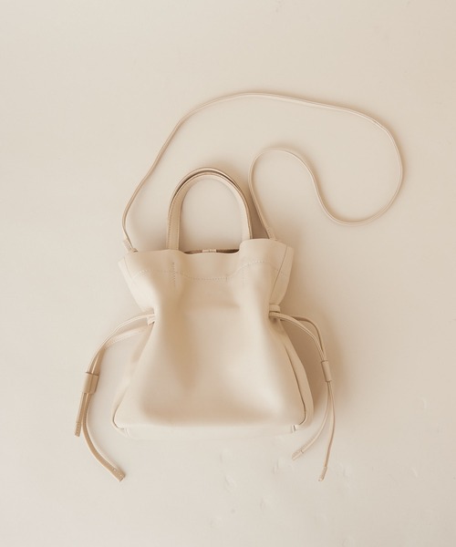 SHENERY（シーナリー）の「レザー巾着ショルダーバッグ（ショルダー