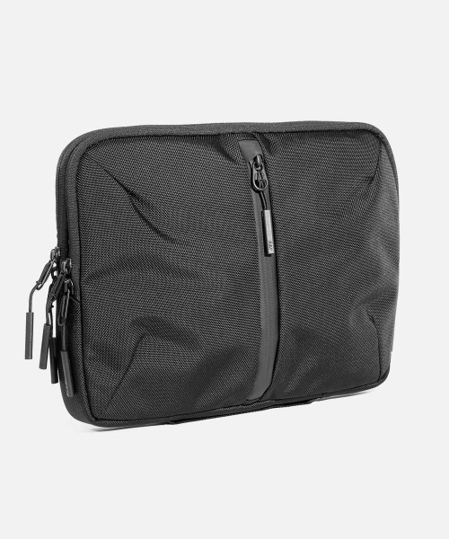 Aer（エアー）Tech Folio 13' Black AER-21029 ラップトップケース