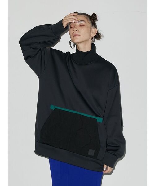 UN3D.（アンスリード）の「キルティングドッキングスウェット