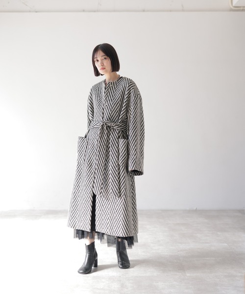 HERENCIA（ヘレンチア）の「ビッグヘリンボーン ジャガード ノーカラー