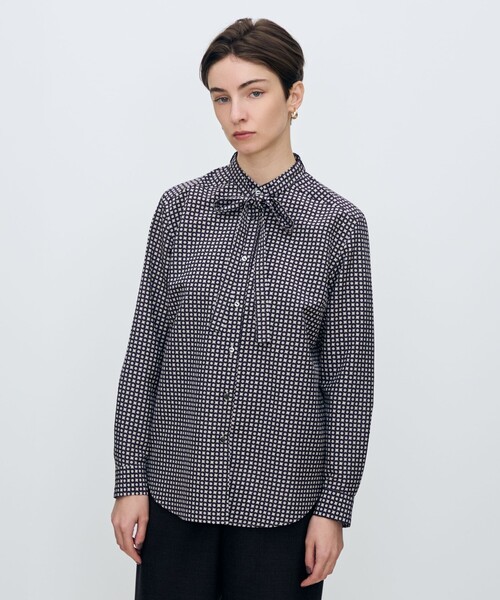 コモンフラワープリント ボウタイブラウス（シャツ/ブラウス