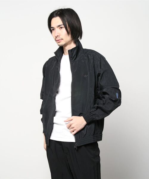 adidas（アディダス）の「BLUE VERSION BBブロックド トラックトップ