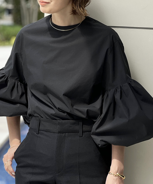 Deuxieme Classe（ドゥーズィエムクラス）の「CELERI パフスリーブ