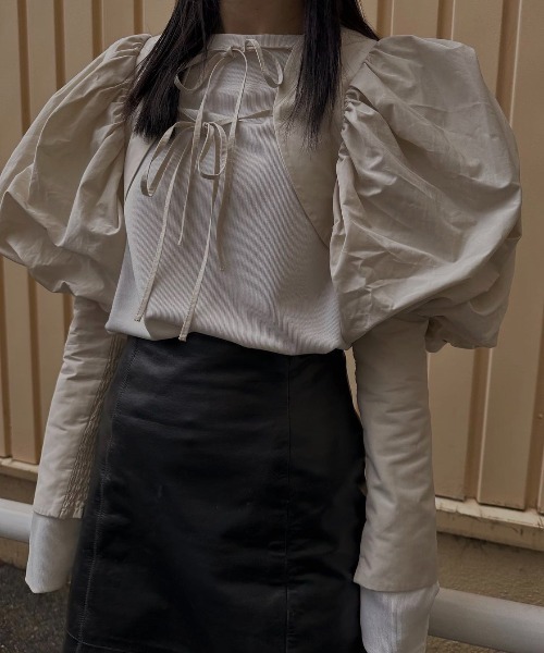 Ameri（アメリ）の「VOLUME SLEEVE BOLERO（Tシャツ/カットソー）」 - WEAR