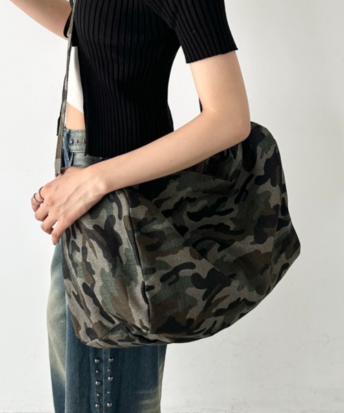 セール】迷彩柄キャンバスショルダーバッグ（ショルダーバッグ）｜Bamm