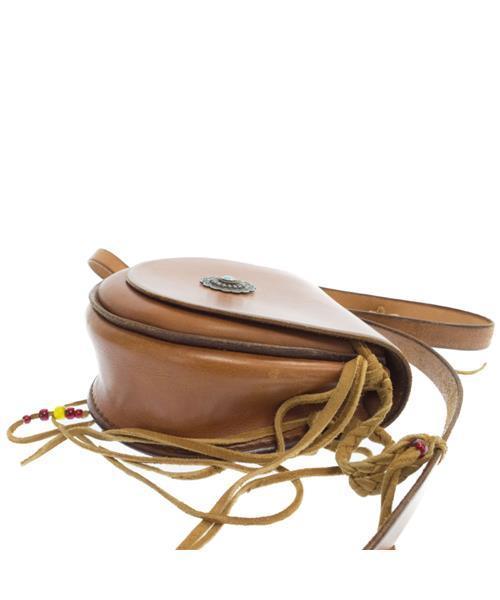 ブランド古着】フラワーコンチョ付き サドルレザー丸型メディスン