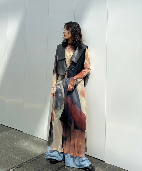 Ameri（アメリ）の「ELIZABETH STAINED GLASS SHEER DRESS（ワンピース