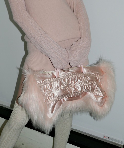 SCULPTOR（スカルプター）の「Fluffy Slouchy Satin Bag/フラフィー