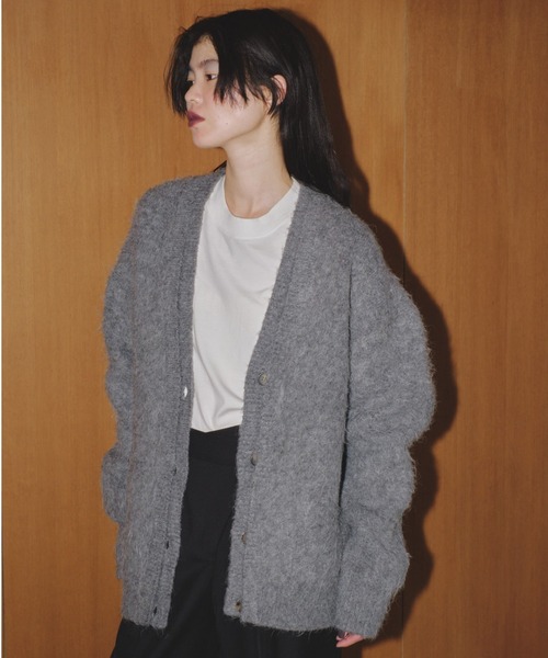 TODAYFUL（トゥデイフル）の「ブラッシュドVネックカーディガン
