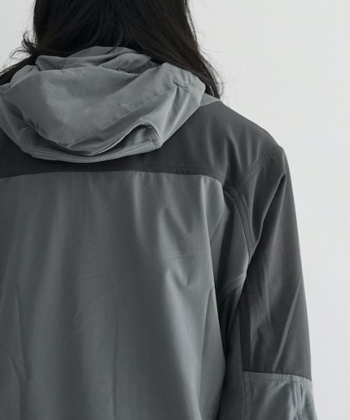 SAN SAN GEAR（サンサンギア）の「SAN SAN GEAR INSULATION HOODIE