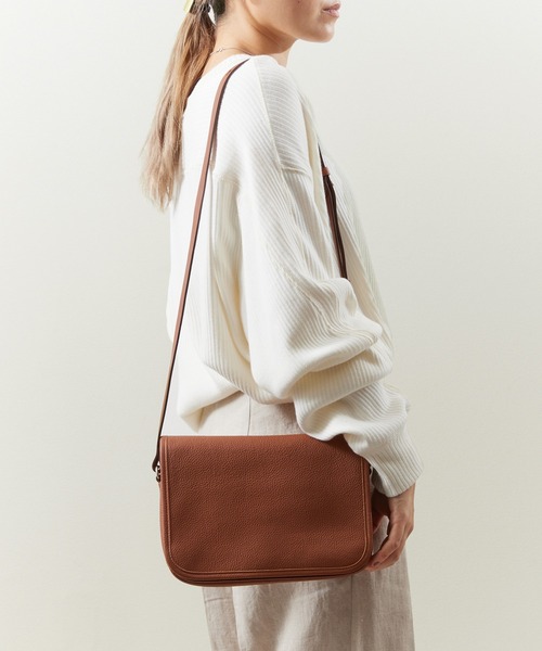 SLOW（スロウ）の「SLOW スロウ / shrink-flap shoulder シュリンク