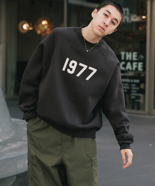 FOG ESSENTIALS/エッセンシャルズ 1977 CREW SWEAT SHIRTS フロント