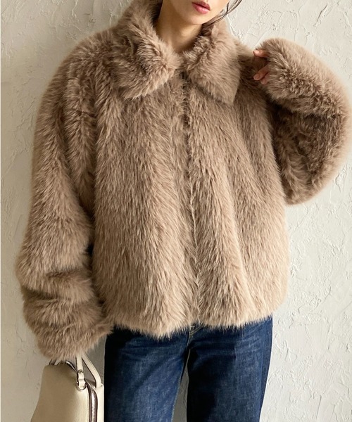 セール】ショート丈襟付きフロントジップフェイクファーコート（その他