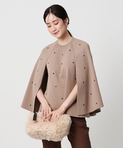 セール】エンブロイダリー フラワー ケープニット ‐ウォッシャブル