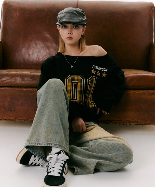 JUST A NOON（ジャストアヌーン）の「ワンショルスウェット