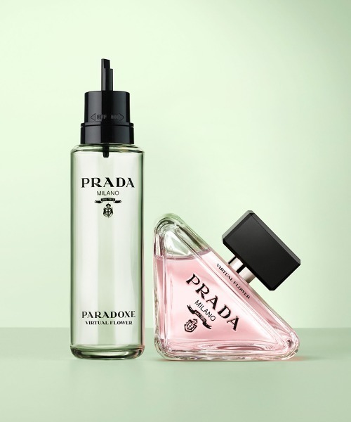 プラダ パラドックス ヴァーチャル フラワー オーデパルファム