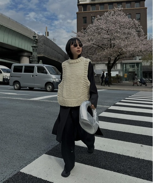 Ameri（アメリ）の「CHUNKY HANDLE LEATHER BAG（ハンドバッグ）」 - WEAR