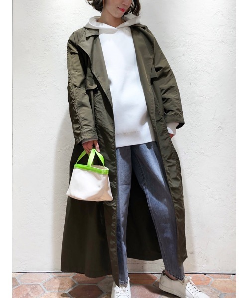 BEARDSLEY（ビアズリー）の「後ろレースアップナイロンコート（その他