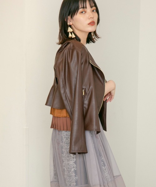 Eimee Law（エイミーロウ）の「バックフリル合成皮革ライダース