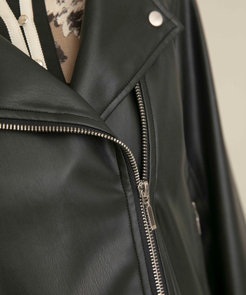 Eimee Law（エイミーロウ）の「バックフリル合成皮革ライダース