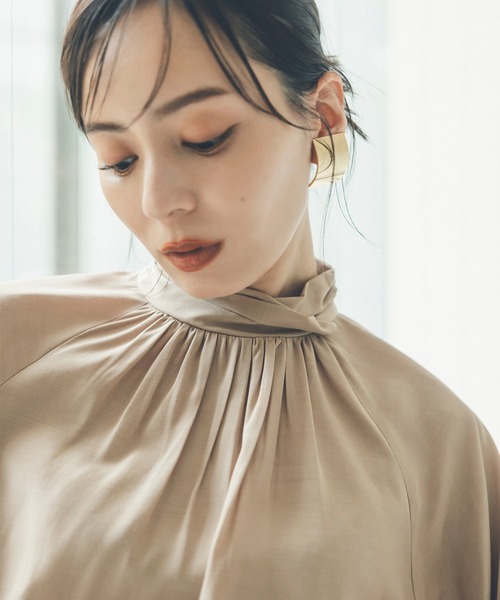 クロスネックボリュームブラウス（シャツ/ブラウス）｜anuans（ア