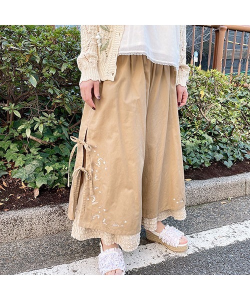 PINK HOUSE（ピンクハウス）の「鈴蘭刺繍入りワイドパンツ（その他