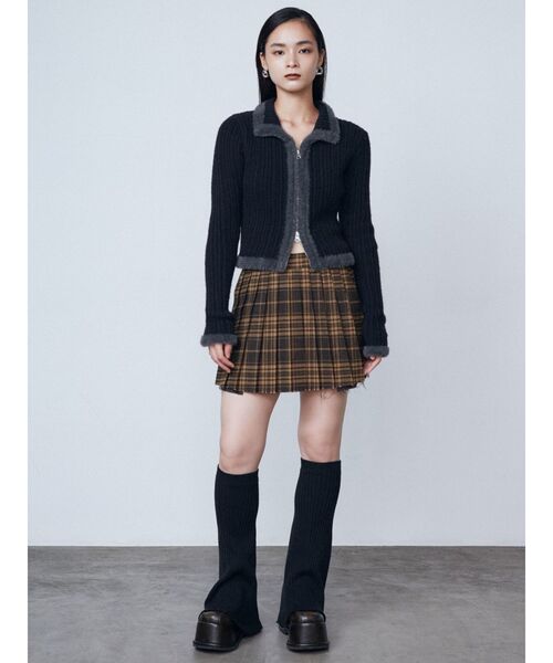 EMODA（エモダ）の「シャギーエッジコンパクトジップニット（ニット