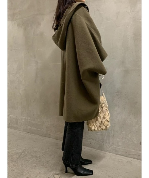 Mila Owen（ミラオーウェン）の「フード付きポンチョ接結コート