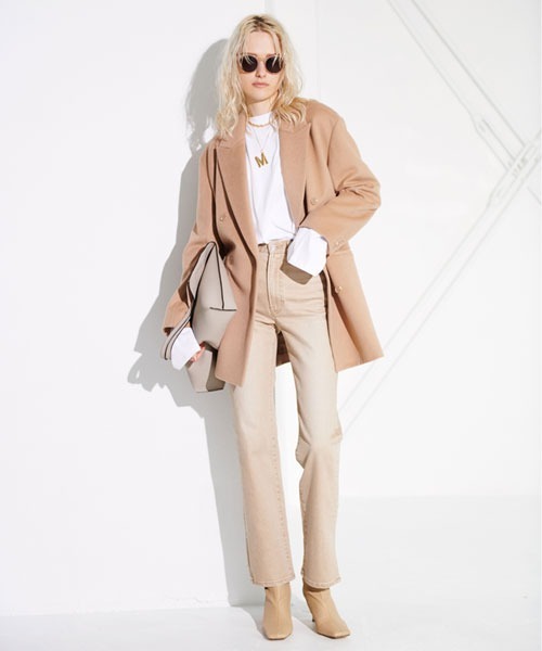 Mila Owen（ミラオーウェン）の「テーラードダブルコートジャケット