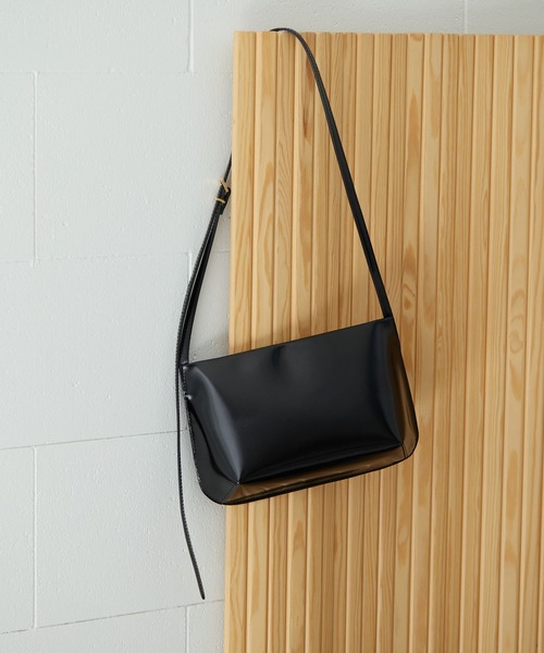 Hoaw.】ガラスレザーショルダー（ショルダーバッグ）｜Whim Gazette