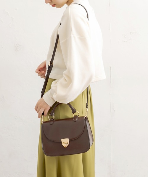OLIVE des OLIVE（オリーブデオリーブ）の「レトロサドルショルダー