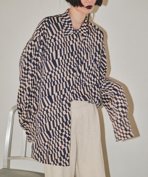 TODAYFUL（トゥデイフル）の「ジオメトリックオーバーシャツ（シャツ