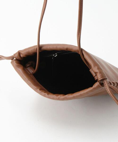 VASIC（ヴァジック）の「＜VASIC＞WELLS MINI MINI レザーバッグ Ψ