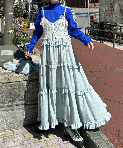 Alley Tokyo（アリートーキョー）の「フリルティアードキャミワンピ