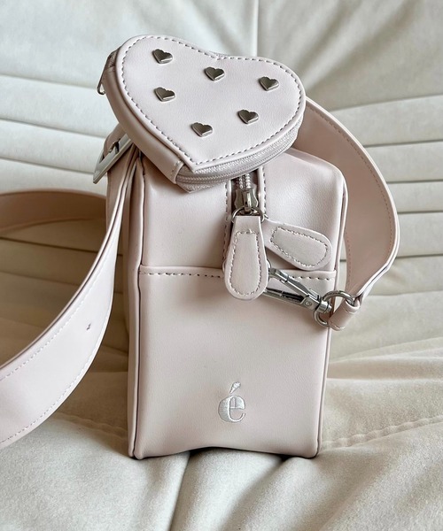 epine（エピヌ）の「e Heart pouch shoulder strap bag heart studs