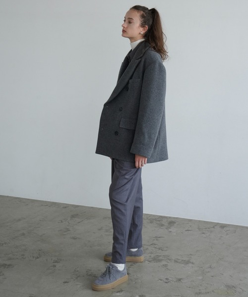 CLANE（クラネ）の「OVER SHOULDER PEAKED LAPEL COAT（テーラード