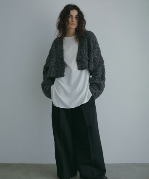 ETRE TOKYO（エトレトウキョウ）の「ミックスヤーンショートニット