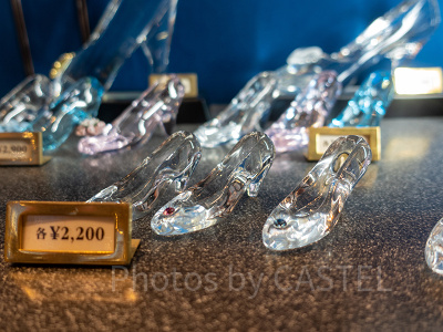 2025】ディズニーガラスの靴8選！値段＆販売場所まとめ！名入れ可で