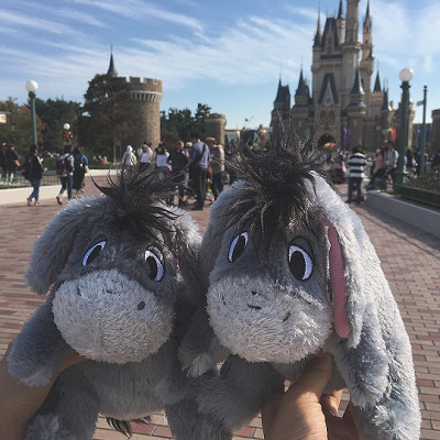 くまのプーさんの仲間のロバ「イーヨー」性格やディズニーで会える場所