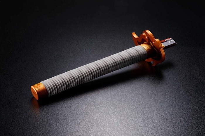 鬼滅の刃」煉獄さんの“折れた日輪刀”が立体化！猗窩座との激闘や母・瑠