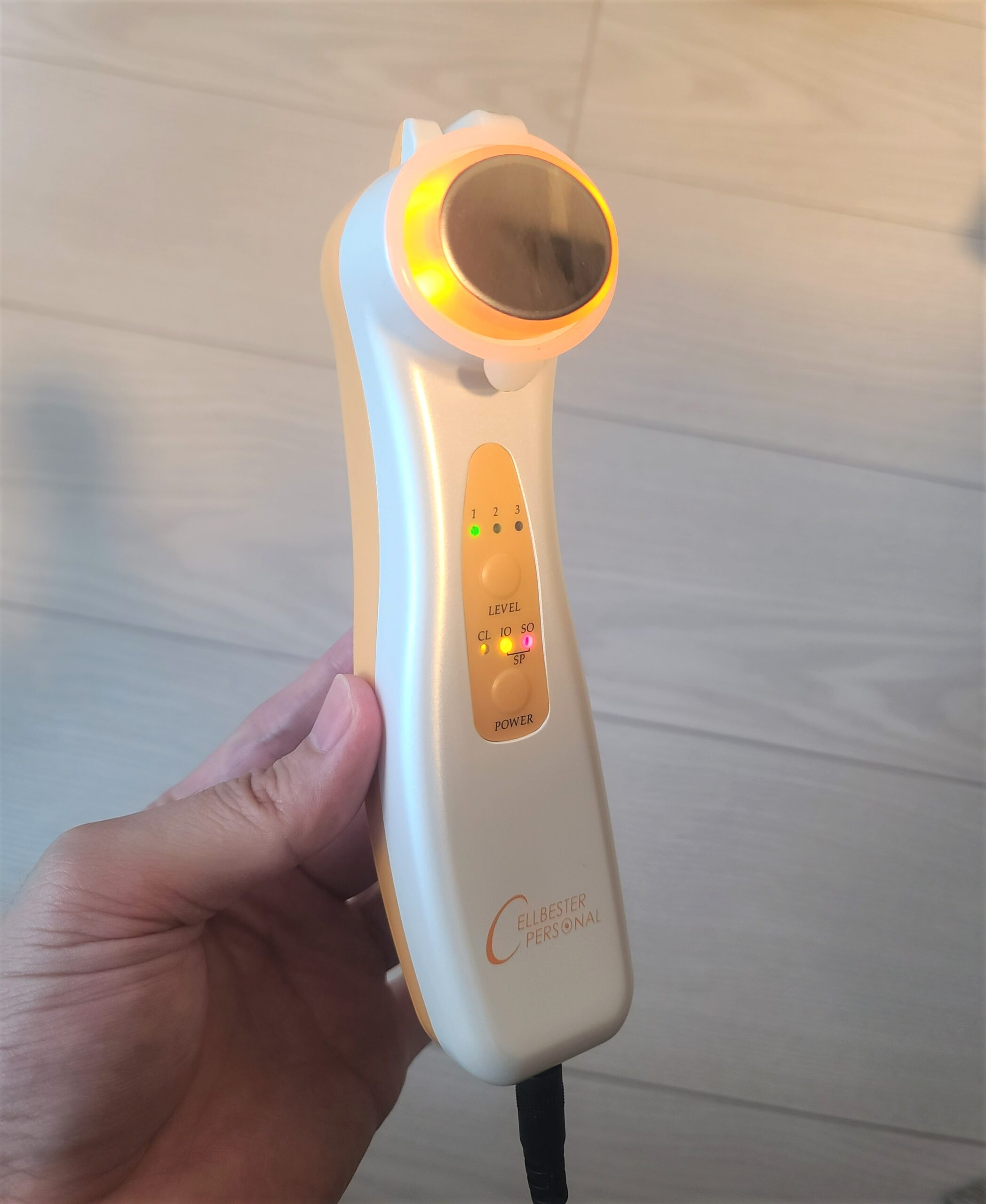 ご自宅で簡単ケア!!ロングセラー家庭用美顔器「セルベスターパーソナル