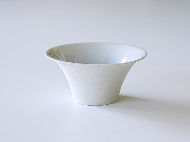 阿南維也 白磁掛分鉢